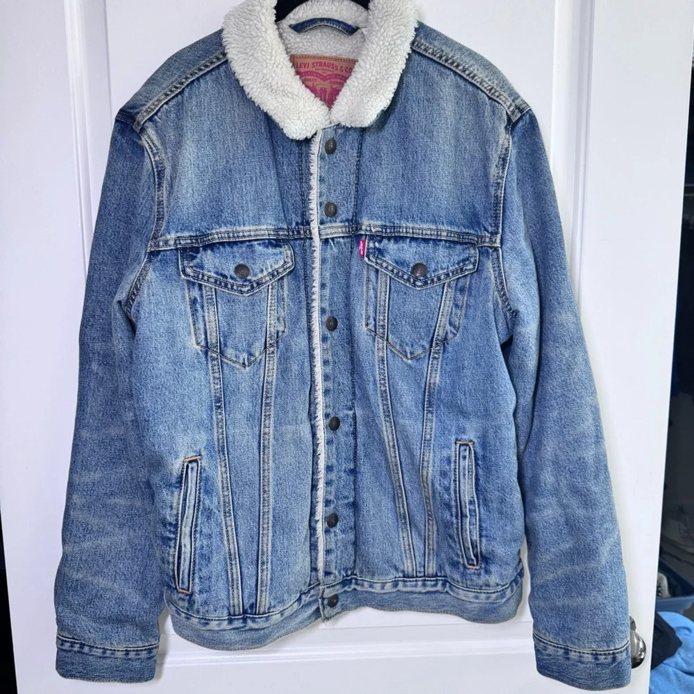 Levi's Blue Denim Sherpa Jacket - Picture 2 of 16